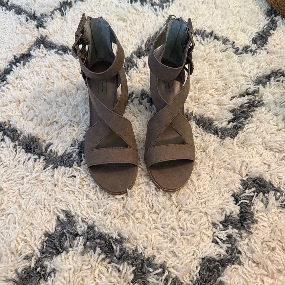 Melrose and Market Tan Heeled Sandals with Strappy Design